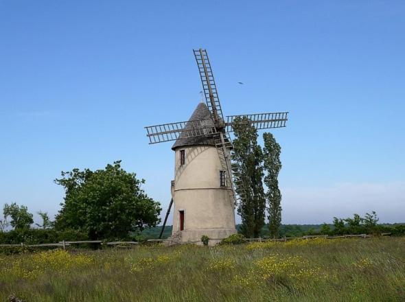 Willa Moulin A Vent Le Champ Du Trail Saint-Cyr-des-Gats Zewnętrze zdjęcie